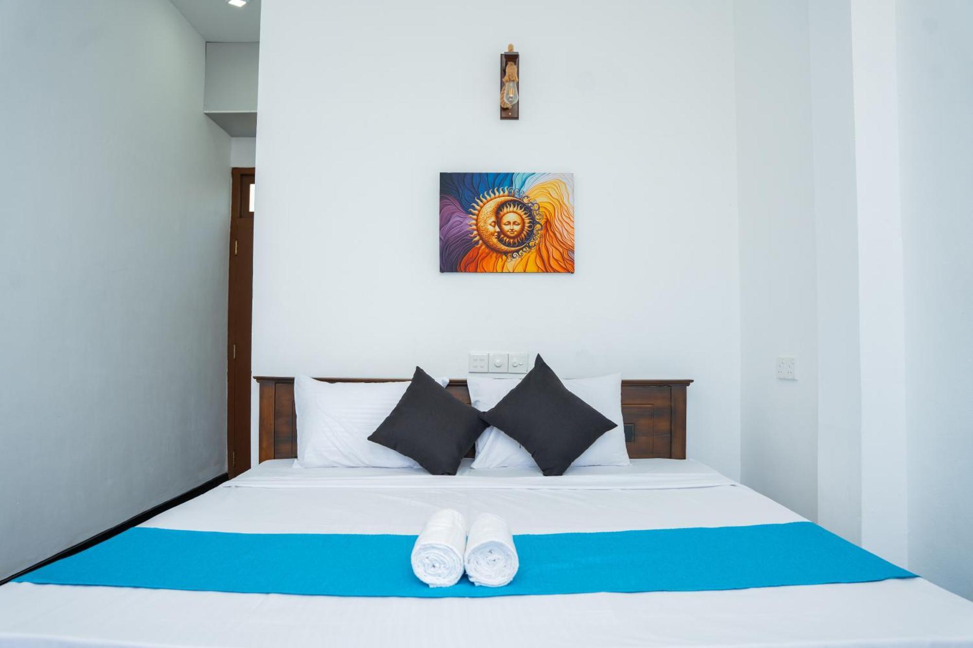 Regal Heights Hotel Велігама Екстер'єр фото